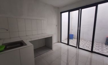 Rumah 3 Lantai Karaba Belakang Tidak Banjir, Dekat Perumnas Telukjambe