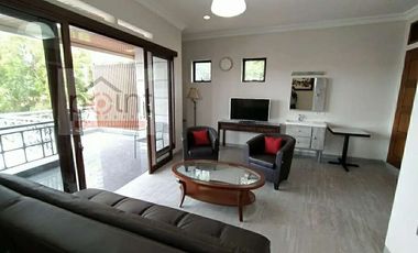 Rumah mewah tengah kota banjarsari solo