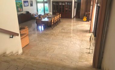 Rumah 1 Lantai Halaman Luas di Jl Garuda Komp Megapolitan Cinere