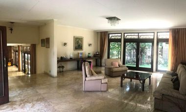 Rumah 1 Lantai Halaman Luas di Jl Garuda Komp Megapolitan Cinere