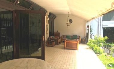 Rumah 1 Lantai Halaman Luas di Jl Garuda Komp Megapolitan Cinere