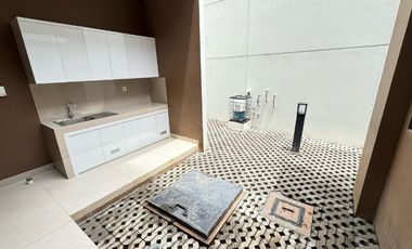 Disewakan Rumah Mewah Baru 5kt di Morizen Sumarecon Bekasi