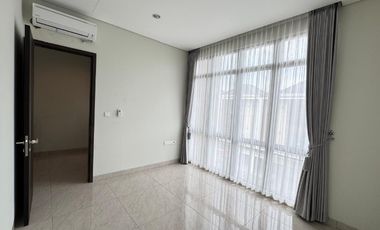 Disewakan Rumah Mewah Baru 5kt di Morizen Sumarecon Bekasi