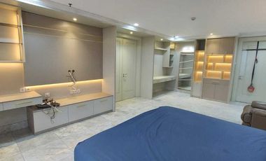 Disewakan Apartement Penthouse 2 Lntai Full Furnish di Pantai Mutiara