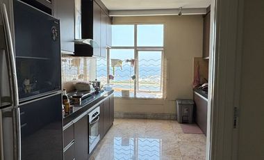 Disewakan Apartement Penthouse 2 Lntai Full Furnish di Pantai Mutiara
