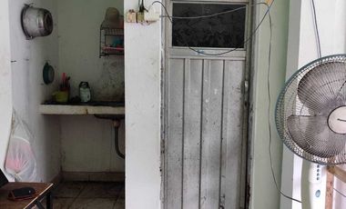 Ruang usaha di Pusat Kos Belakang AtmaJaya Babarsari