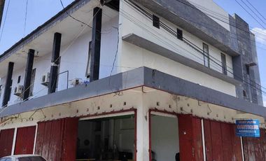 Ruang usaha di Pusat Kos Belakang AtmaJaya Babarsari