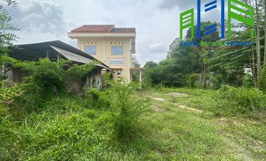 Rumah 2 lantai dengan kebun luas di mojosongo boyolali