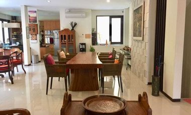 Villa 2 Lantai & Basement di Hayam Wuruk Residence