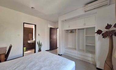 Villa 2 Lantai & Basement di Hayam Wuruk Residence