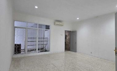 FOR RENT RUMAH SIAP HUNI DI SENOPATI KEBAYORAN BARU JAKARTA SELATAN