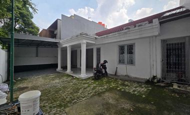 FOR RENT RUMAH SIAP HUNI DI SENOPATI KEBAYORAN BARU JAKARTA SELATAN