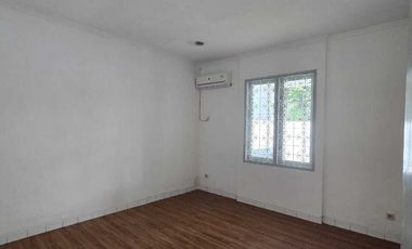 FOR RENT RUMAH SIAP HUNI DI SENOPATI KEBAYORAN BARU JAKARTA SELATAN