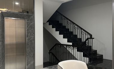 Grand peninsula  3lt siap huni furnish