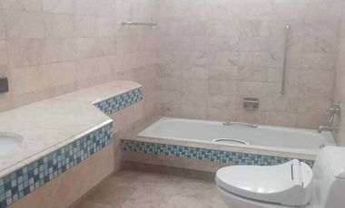 Rumah Luas Nyaman Kawasan Elit Strategis Jl.Kertanegara Kebayoran Baru