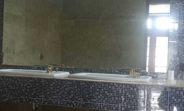 Rumah Luas Nyaman Kawasan Elit Strategis Jl.Kertanegara Kebayoran Baru