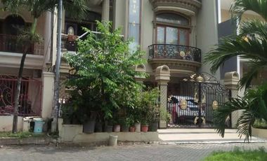 Disewa Rumah Mewah Rapi di Taman Palem Lestari Siap Huni Full Furnish