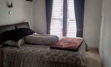 Dijual Rumah Bagus  144 M2  Siap Huni Di Mertilang Sektor 9 Bintaro