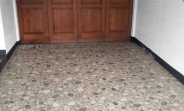 Dijual Rumah Bagus  144 M2  Siap Huni Di Mertilang Sektor 9 Bintaro