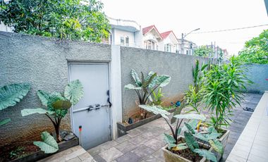 Rumah Rapi di Taman Surya 5 Siap Huni Posisi Hoek