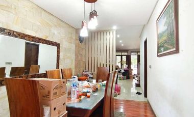 Dijual Rumah Cantik 2 LT Siap Huni Ada Balkon di Neo Permata Bintaro
