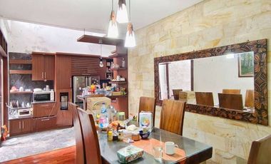 Dijual Rumah Cantik 2 LT Siap Huni Ada Balkon di Neo Permata Bintaro