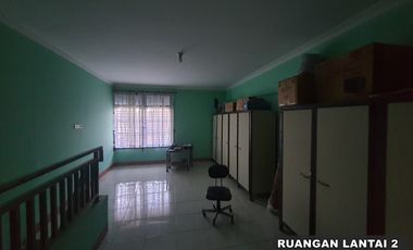 Rumah plus 3pintu toko dan kost di pinggir jl.pramuka banjarmasin