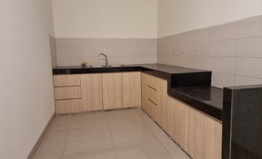 Disewakan Rumah Murah Rapi di Green Mansion Siap Huni