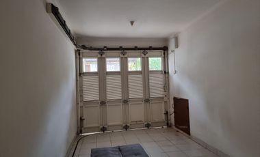 Disewakan Rumah Murah Rapi di Green Mansion Siap Huni