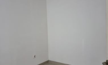 Disewakan Rumah Murah Rapi di Green Mansion Siap Huni