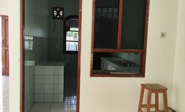 Rumah siap huni 2 lantai di Janur Kuning - Kelapa Gading Jakarta Utara