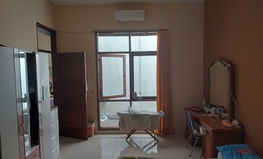 Dijual Rumah pusat kota di Jalan Haji Topek, area kopo imanuel