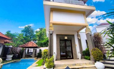 Villa Strategis Jalan Kaki Ke Pantai di Tanjung Benoa Nusa Dua Bali
