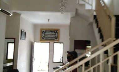 Rumah dijual di Perdagangan Ciledug Tangerang Posisi Huk Bebas Banjir