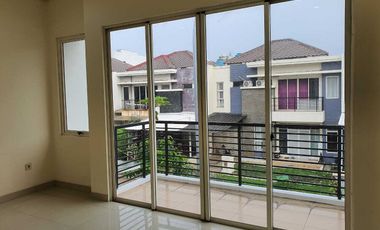 Dijual Cepat Rumah Puri Mansionr Rapi dan Siap Huni Luas 150 m2
