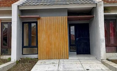 RUMAH 3 JUTAAN FREE KANOPI DAN FASILITAS KOLAM RENANG