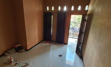 Dijual Rumah 2 Lantai Lokasi Strategis Kawasan Ramai Penduduk Harga Te