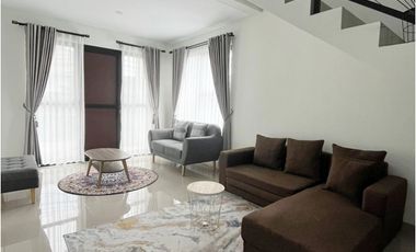 Dijual Rumah dengan Private Pool Setiabudi Regency Bandung