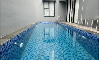 Dijual Rumah dengan Private Pool Setiabudi Regency Bandung