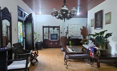 Rumah Bagus Nuansa Etnik Kayu Jati di Karangasem Laweyan Solo