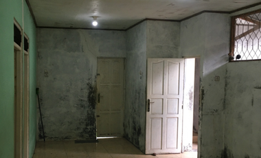 Rumah type 90/189m2 di balitan4 jl.karanganyar1
