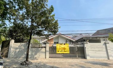 Kantor dijual di RW 10, Dr. Sutomo, Tegalsari, Surabaya, Jawa Timur
