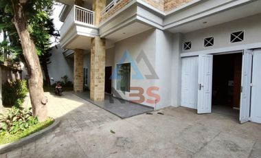 FOR SALE RUMAH LANTAI 2 AREA SEKARTUNJUNG GATSU TIMUR DENPASAR TIMUR