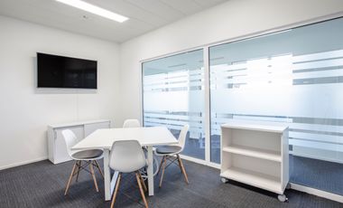 Regus -  Bella Terra Lifestyle (Ruang Rapat)