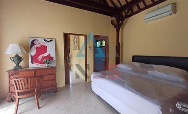 For Rent/sale Villa besar  view sawah jungle kemenuh dekat ubud