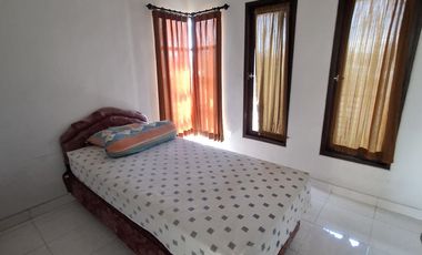 Buc villa 250m2 pool,furnis view sawah elit sekar jepun gatsu dkt mall