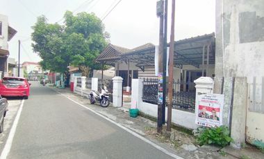 Rumah luas solo kota Laweyan dijual