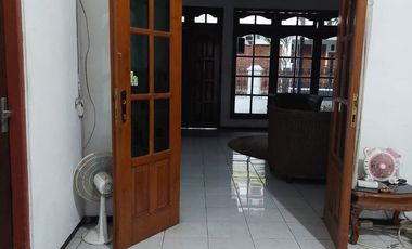 Rumah luas solo kota Laweyan dijual