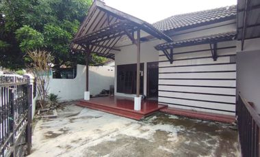 Rumah luas solo kota Laweyan dijual