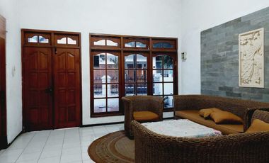 Rumah luas solo kota Laweyan dijual